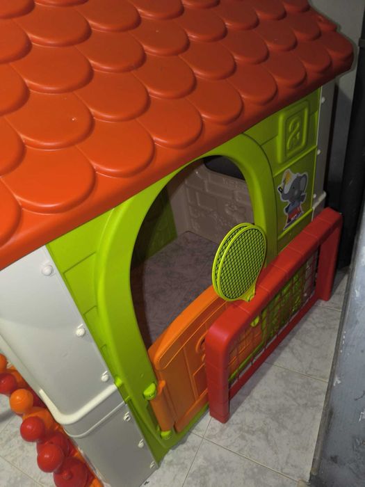 Multifunctional house, various toys64861747361027122