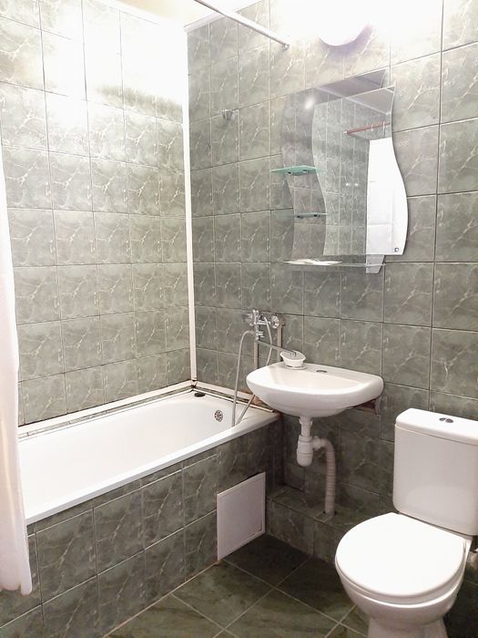 Посуточно недорого 1к кв, раздел.сп.места.Позняки, Дарницкий р-н