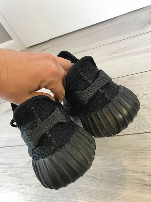 Buty Adidas Yeezy Boost 350 v2 Onyx rozm. 43,5