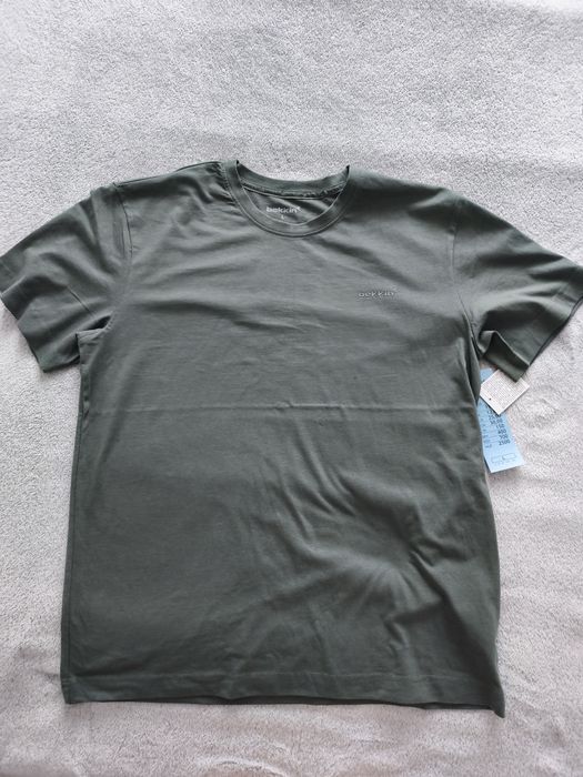 T-shirt męski BeKkin – Regular Fit