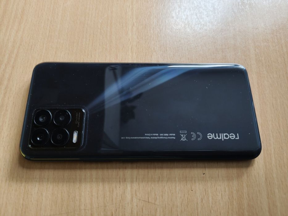 Telefon Realme 8 - stan idealny
