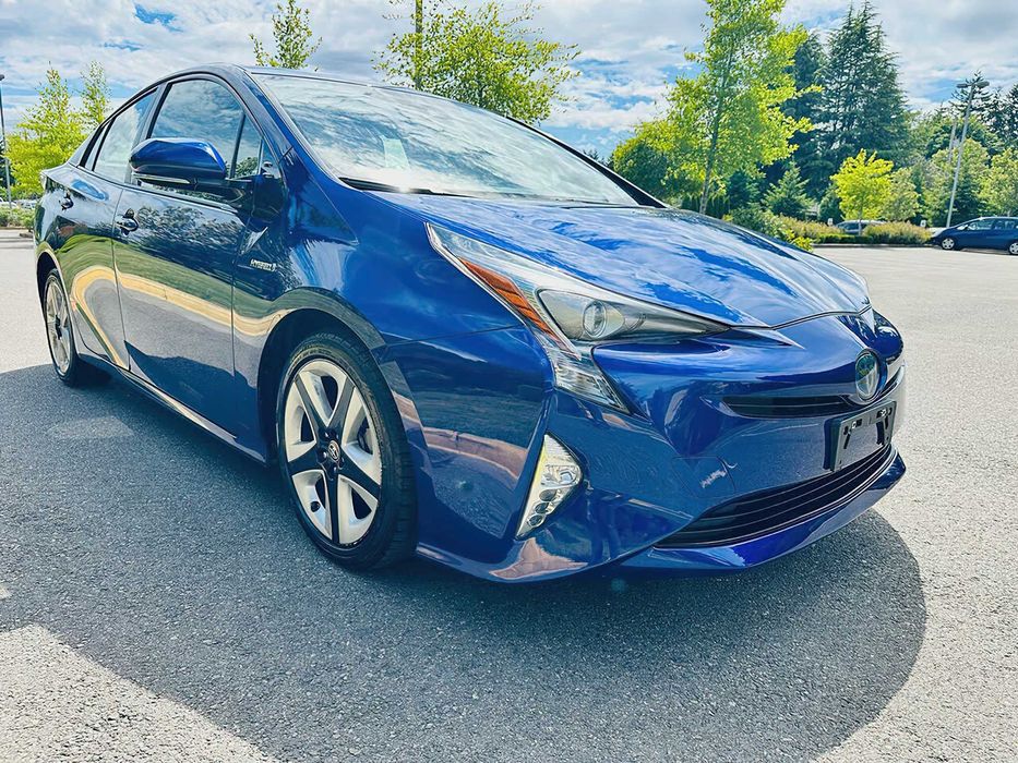 Toyota Prius      2016