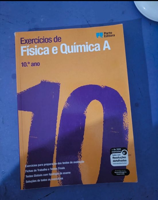 Livro de exercícios de físico-química A, 10°ano. Porto editora