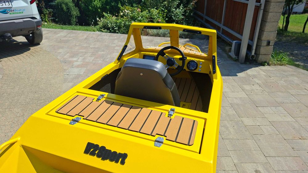 elektryczna mini łódka eJetBoat V2Sport