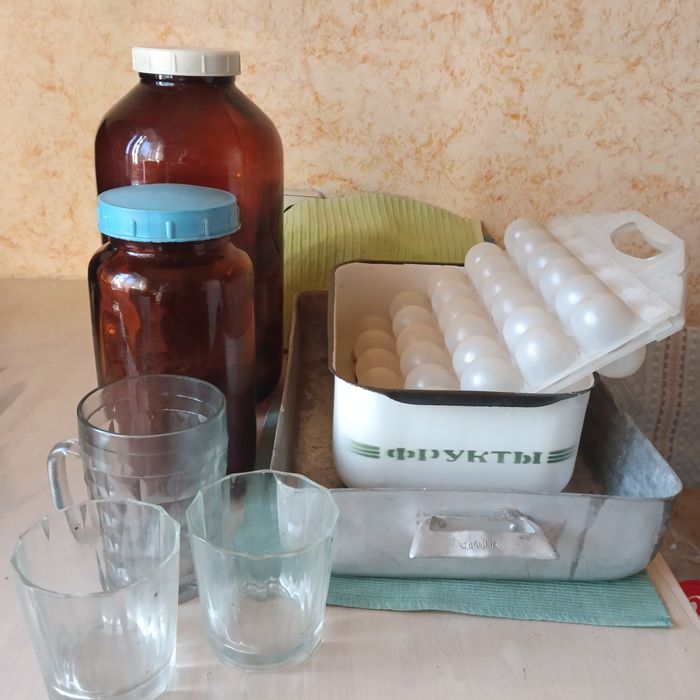 Кухонна утварь,посуд