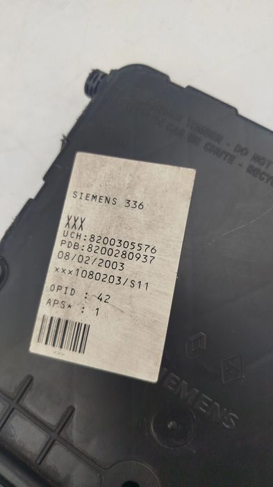 Módulo eletrónico RENAULT Megane II (BM0/1_, CM0/1_)