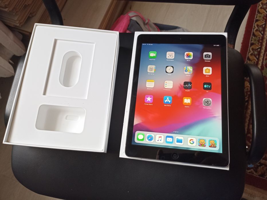 Большой планшет Apple Ipad Air 2/батарея 12 часов/ тонкий,шустрый.