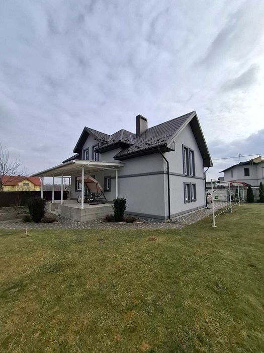 Продам 2 нових будинки на 12сотках в елітному районі.Драгомирчани.