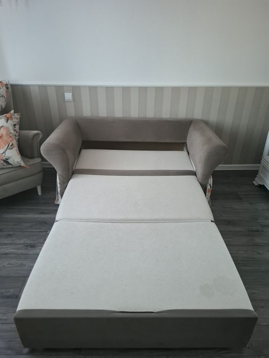 Sofa dwuosobowa rozkładana