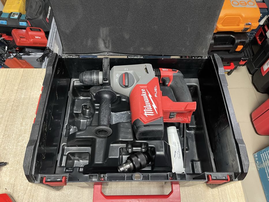 Milwaukee M18 FHX / Акумуляторний перфоратор SDS-Plus (FUEL / FIXTEC) Мілвокі