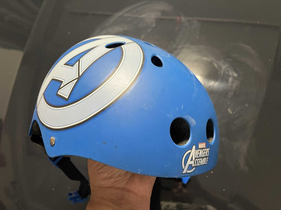 capacete criança Avengers
