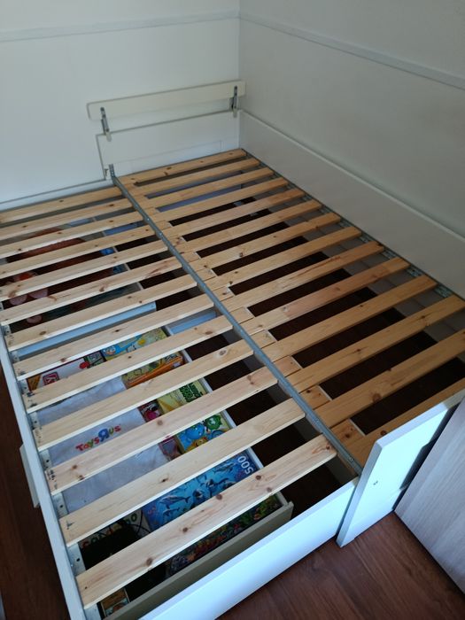 Cama usada em bom estado