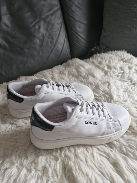 Adidasy,buty, sneakersy Levis rozmiar 33.