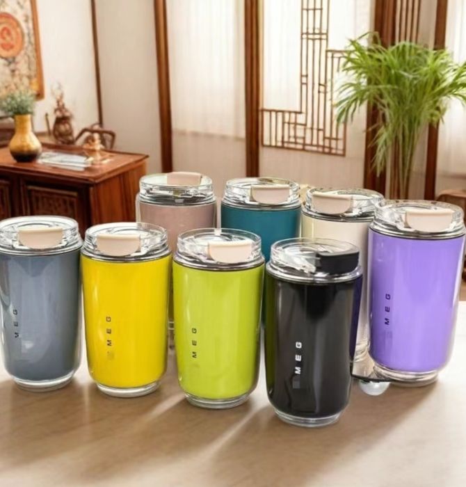 Термокружка Smeg Wall Mug
Стильна термокружка у фірмовому дизайні Smeg