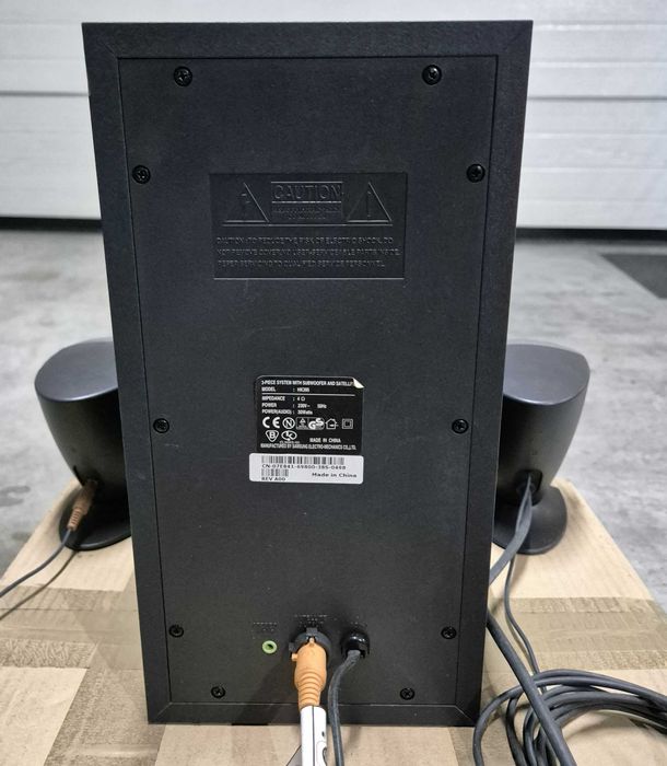 Harman/Kardon Sound System (3 Columns)64354203168643121