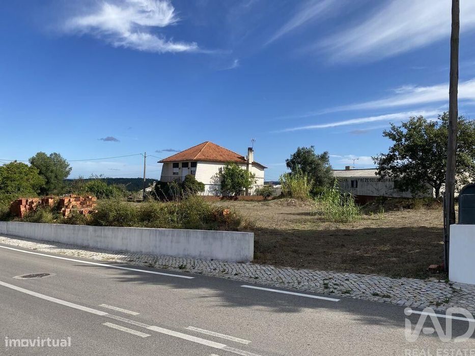 Terreno em Arrabal de 1687,00 m2
