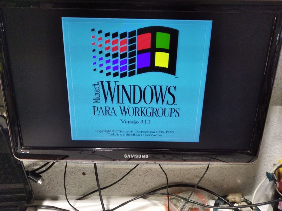 Desktop Samsung SD700 Raro