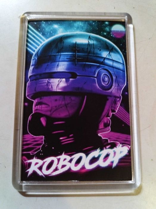 Магнит на холодильник