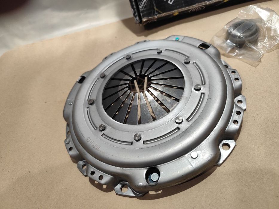 Комплект зчеплення Citroen, Peugeot