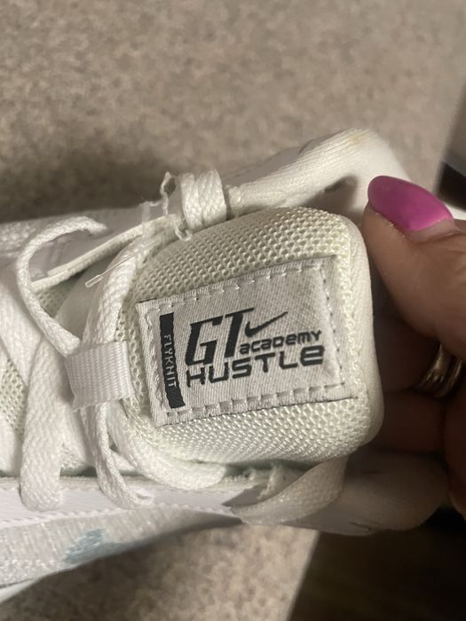 Buty nike GT  hustle do biedania
