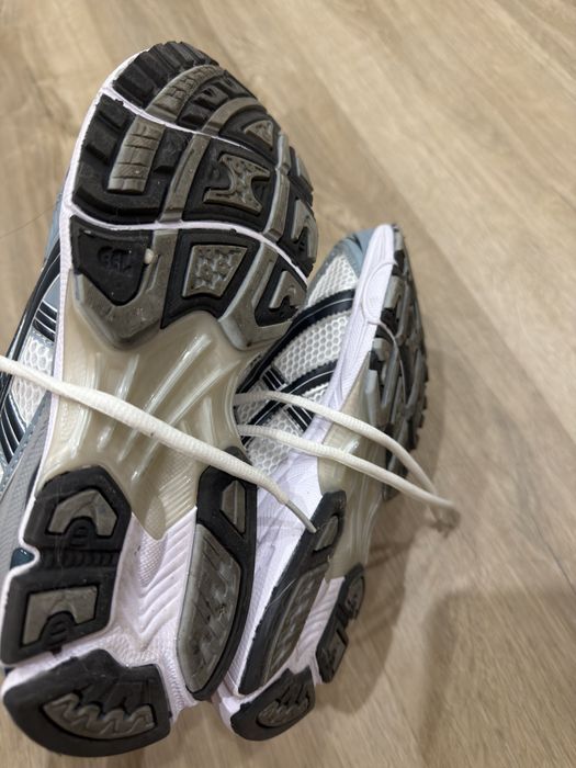 Tenis asics novos