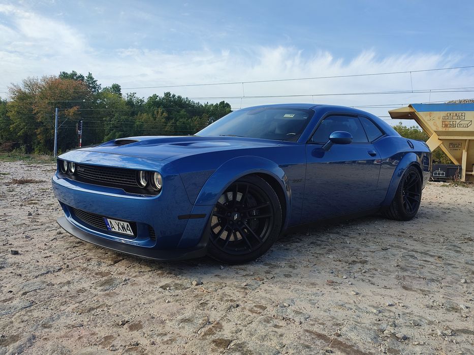 Dodge Challenger