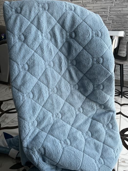 Покривало двосторонє .