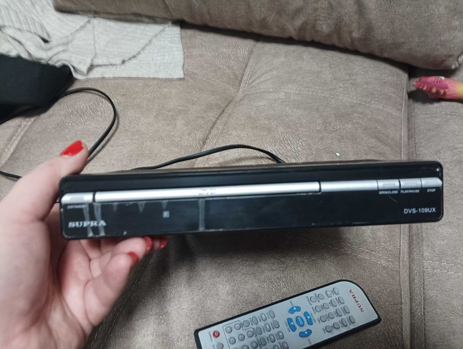 DVD-проигрыватель Supra