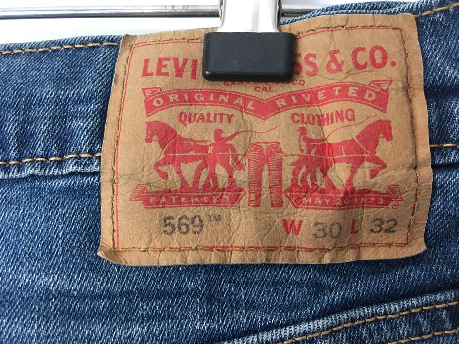 Calças ganga Levi Strauss genuinas modelo largo  por estrear