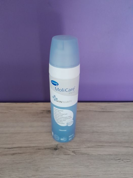 Pianka do czyszczenia skóry MoliCare