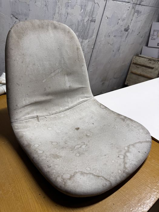 Перешиваємо меблі а також стелі автомобілів. Ціна за домовленістю.