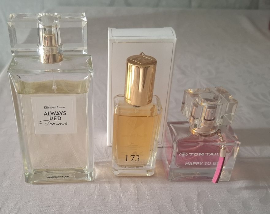 Zestaw Kosmetyków/ Perfum