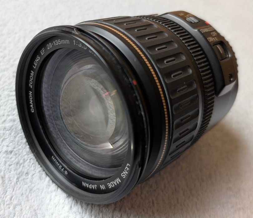 Canon EF 28-135mm f/3.5-5.6 IS USM + osłona Canon EW-78BII komplet