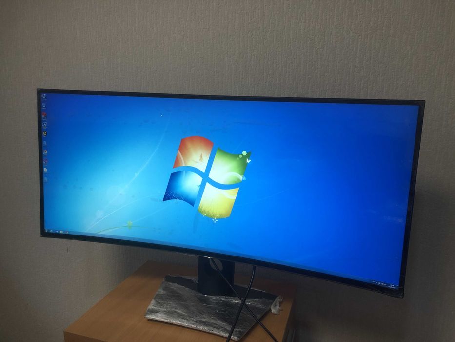 Монітор Dell U3818DW
