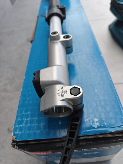 Тример Makita  DUX 18Z