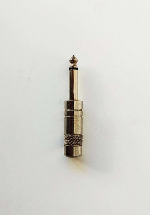 Conetador metálico áudio mono jack macho de 6,35mm