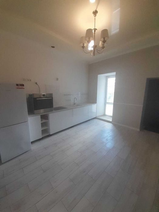 Продам 1-к.кв 52м.кв Центр Евроремонт (404650)