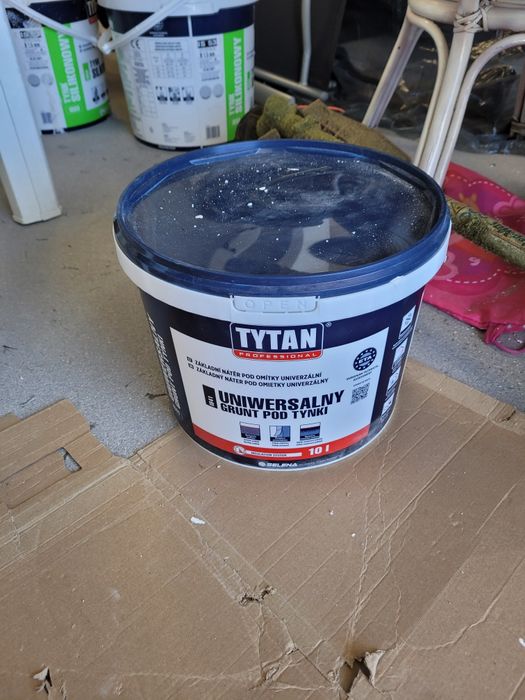 tytan grunt pod tynki.