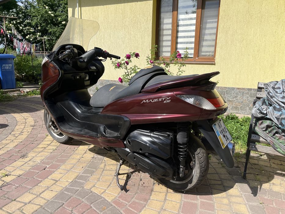 Yamaha Majesty 400.