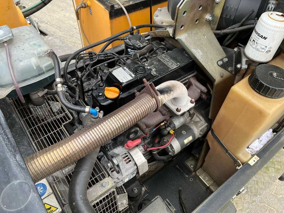 Piaskarka hydropiaskarka z kompresorem Falcon F60CTM Yanmar 4TNV88, 12 Bar