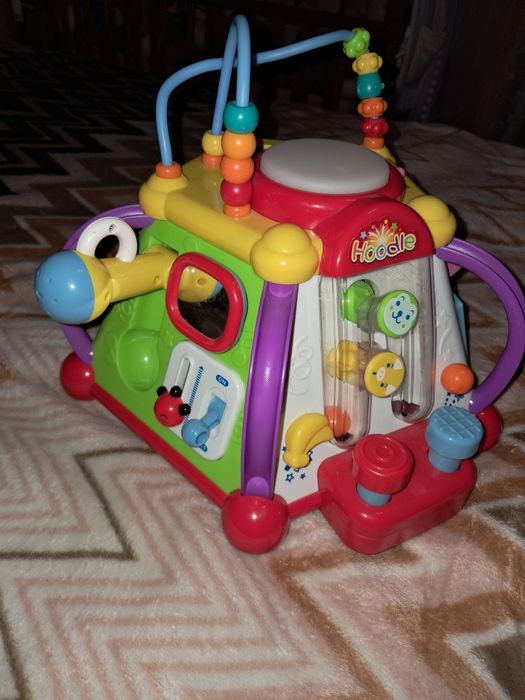 Бізіборд для малюка