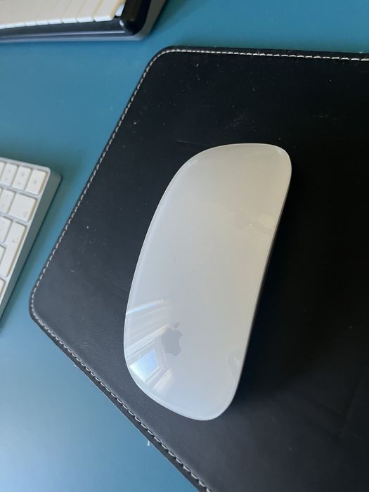 Magic Mouse Apple – Impecável (Como Novo)