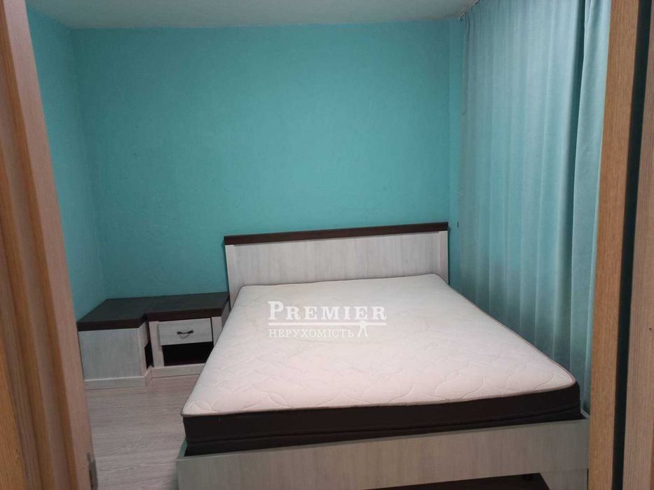 Продам квартиру з ремонтом на Бочарова