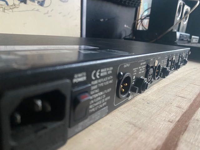DBX 1074 Quad Noise