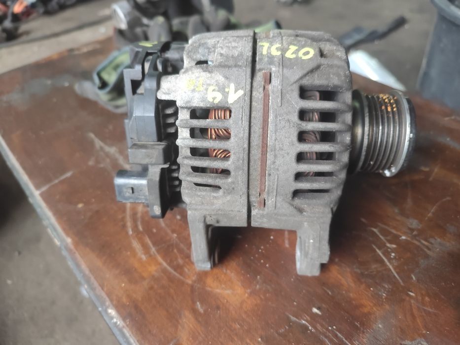 Alternator VW Sharan Golf IV Bora A3 8L Octavia 1.9 TDI  038903023L 90A 0124325001