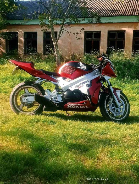 Honda vfr 800 !!