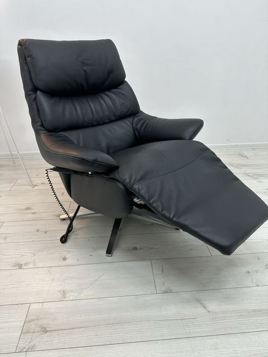 Фірмове шкіряне крісло”Himolla”