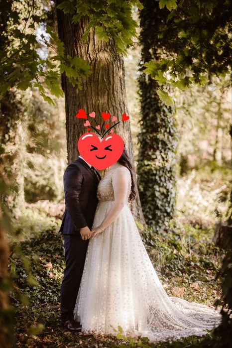 Suknia ślubna bogato zdobiona