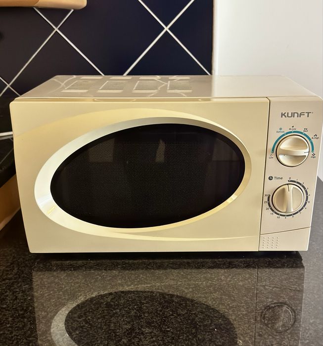 Microondas branco Kunf