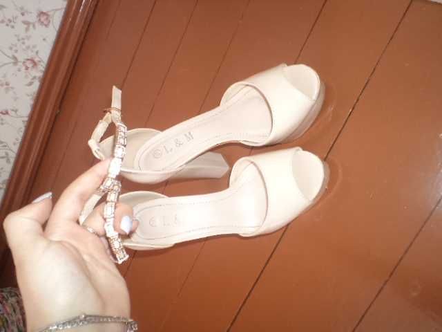 босоніжки р.37(23.5см)